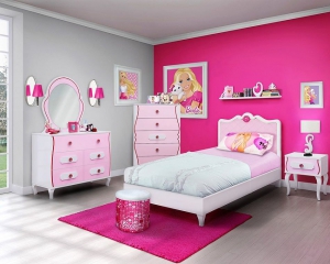 barbie themed room by Yes Painter